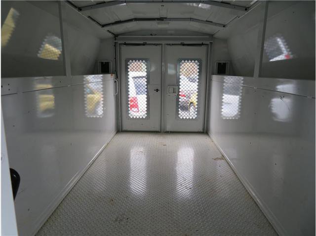 Used 2016 Ford E-350 and Econoline 350 Super Duty RWD image 15