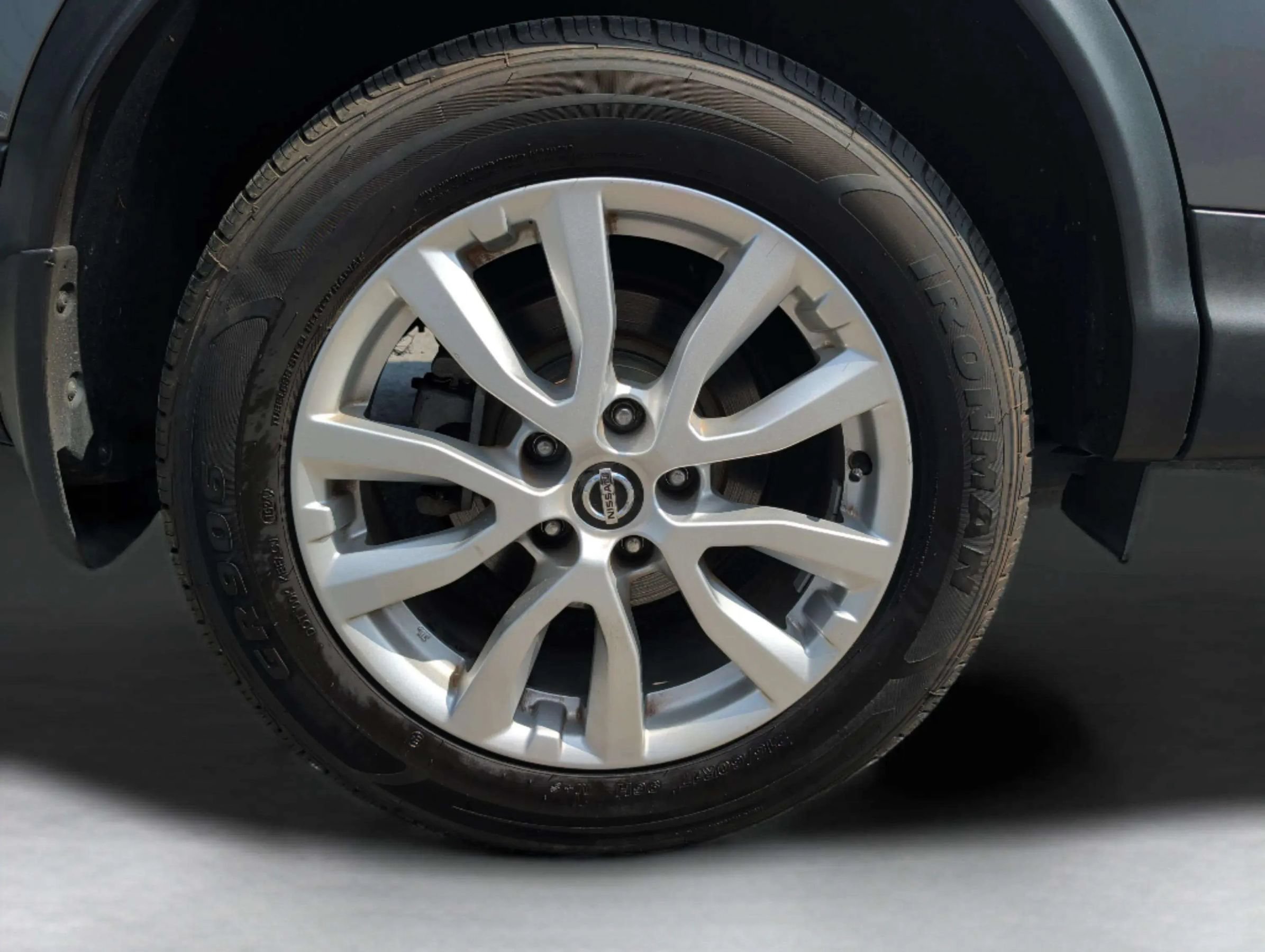Used 2021 Nissan Rogue Sport SV FWD image 40