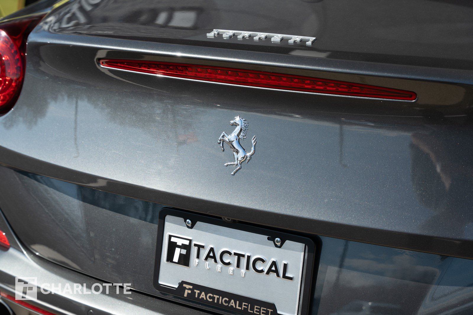 Used 2016 Ferrari California T RWD image 16