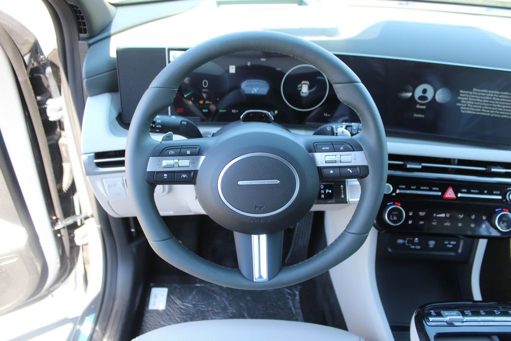 New 2026 Hyundai Tucson Limited AWD/4WD image 18