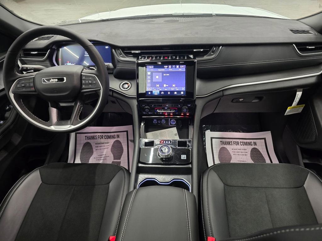 New 2025 Jeep Grand Cherokee L Altitude AWD/4WD image 35