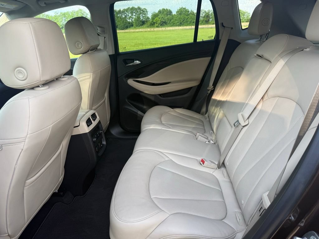 Used 2020 Buick Envision Essence FWD image 14