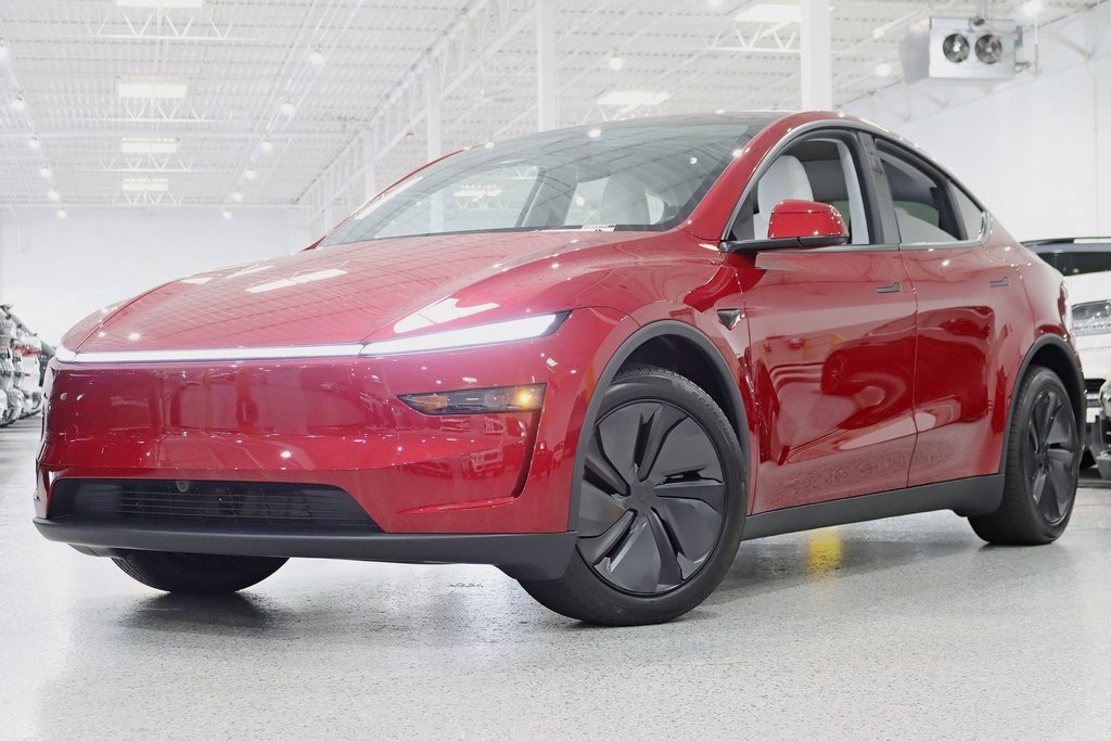 Used 2026 Tesla Model Y Long Range image 6