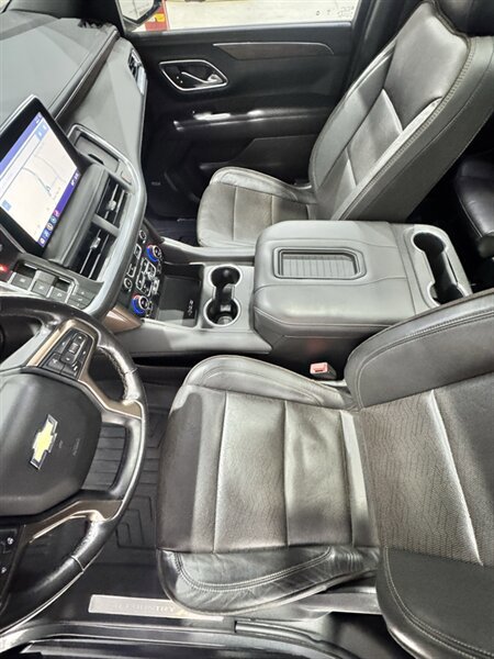 Used 2021 Chevrolet Suburban High Country w/ Premium Package image 7