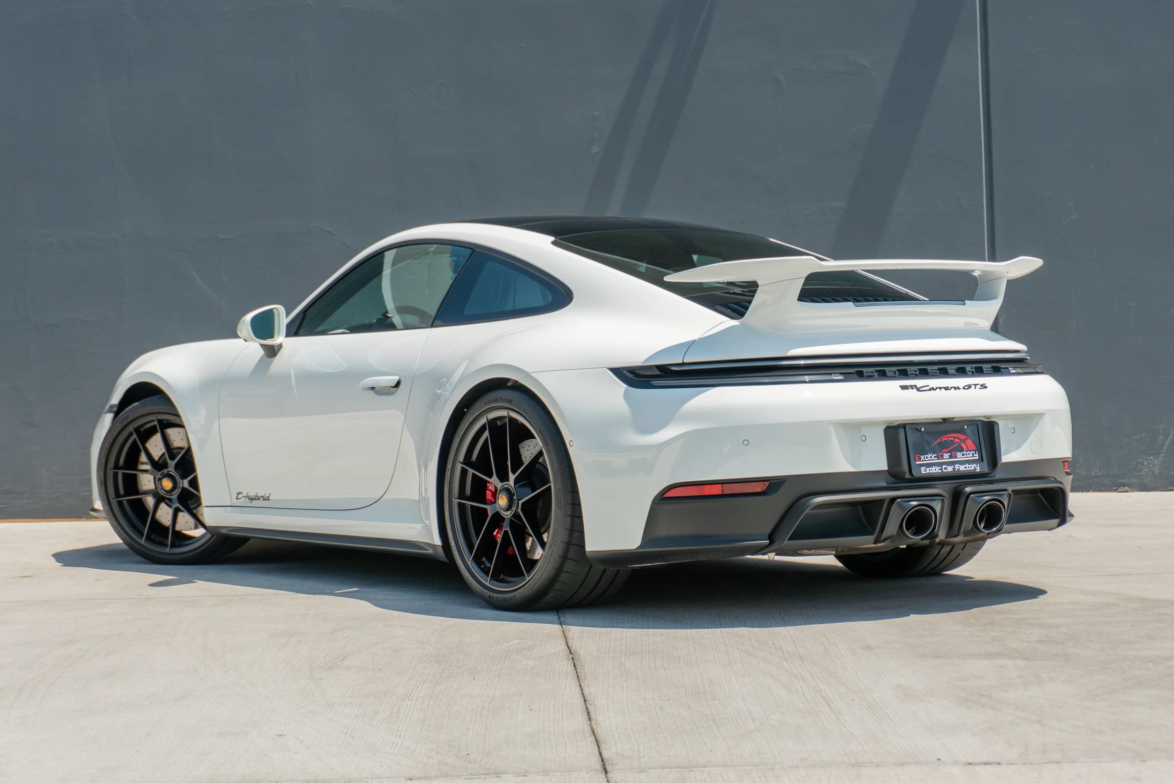 Used 2026 Porsche 911 GTS image 9