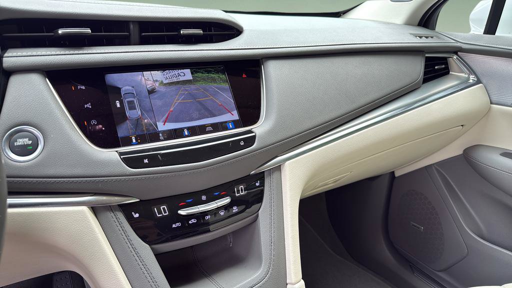 Certified 2024 Cadillac XT5 Premium Luxury w/ Technology Package AWD/4WD image 40