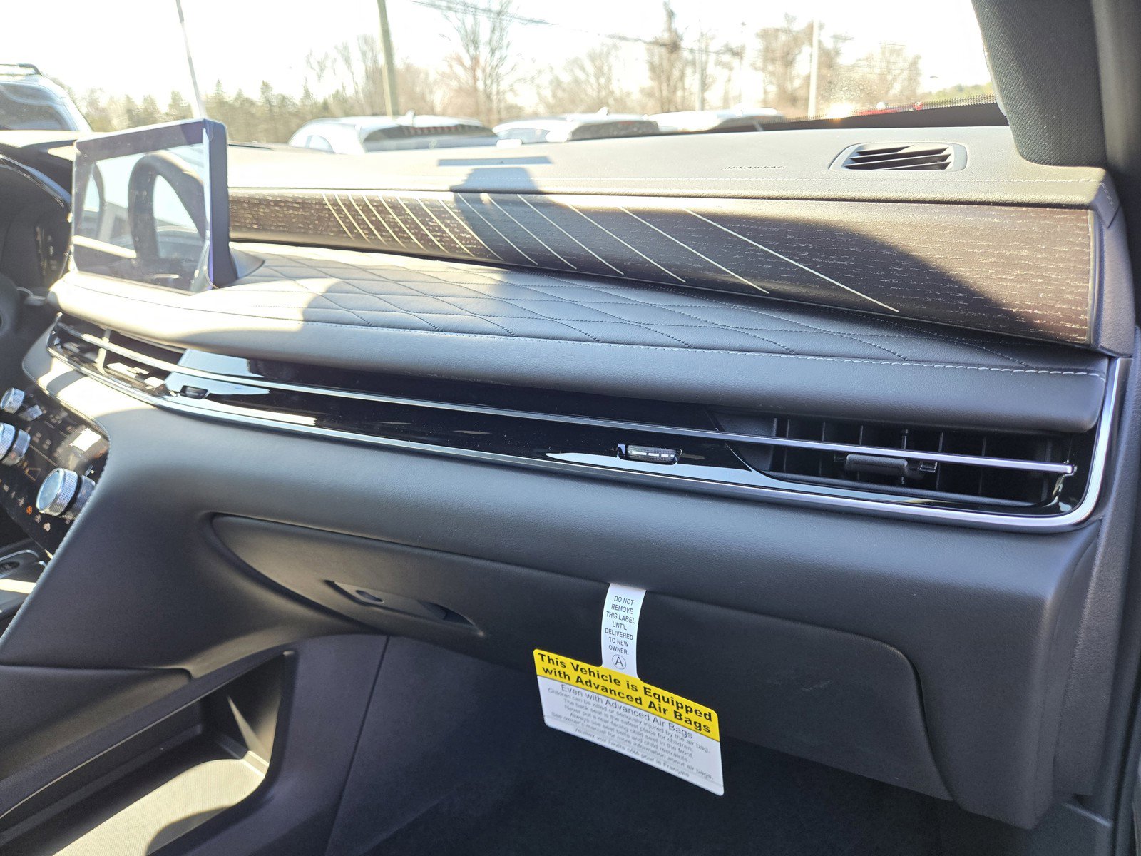 New 2026 INFINITI QX60 Autograph w/ Dark Cargo Package image 13