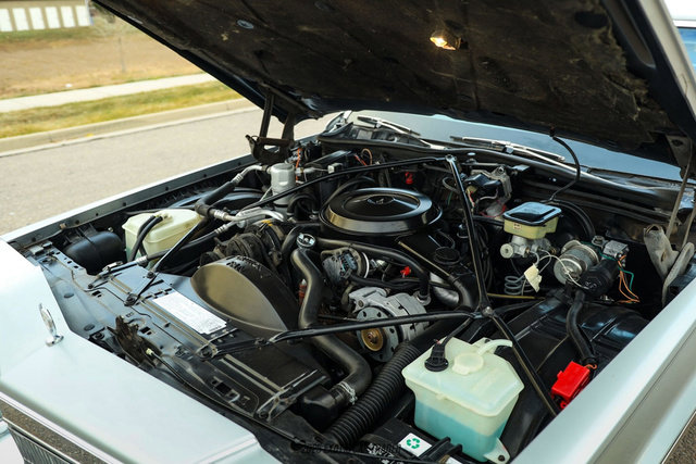 Used 1986 Cadillac Brougham Brougham image 17