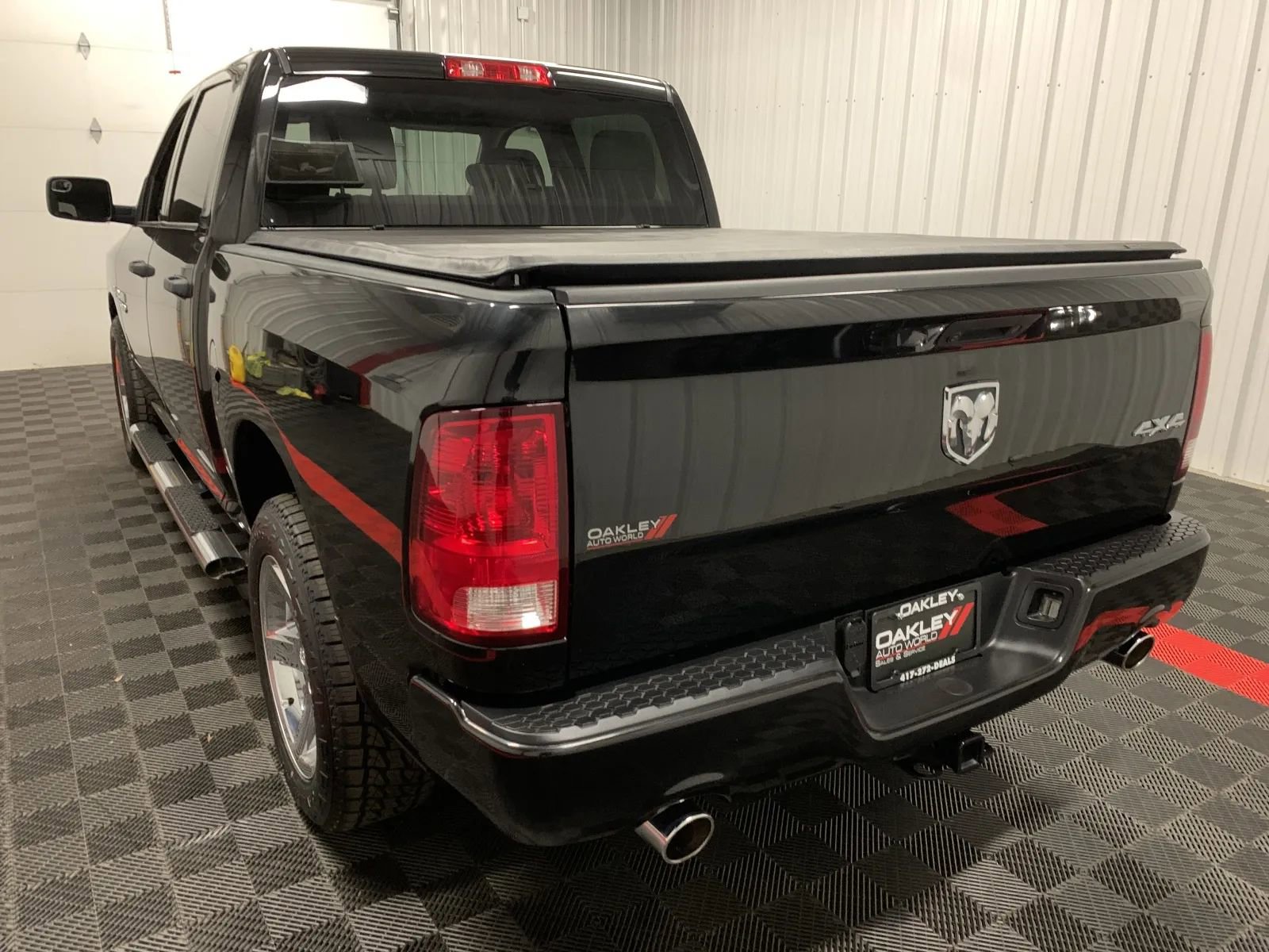 Used 2018 RAM 1500 Express w/ Express Value Package image 15