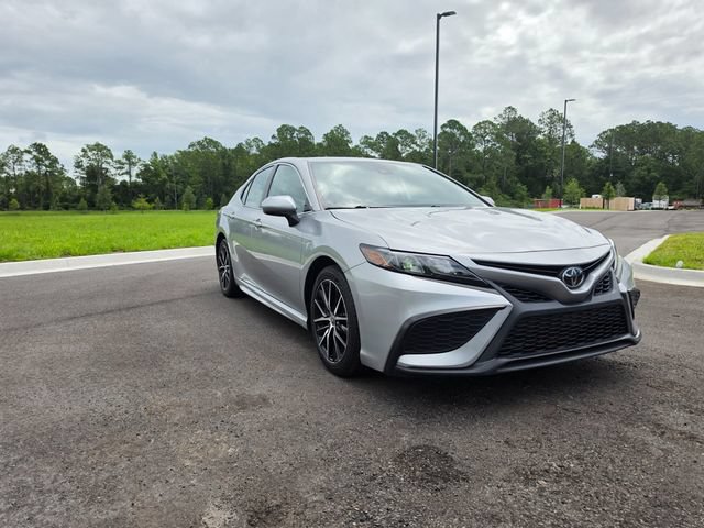 Used 2024 Toyota Camry SE FWD image 12