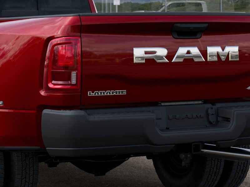 New 2026 RAM 3500 Laramie AWD/4WD image 13
