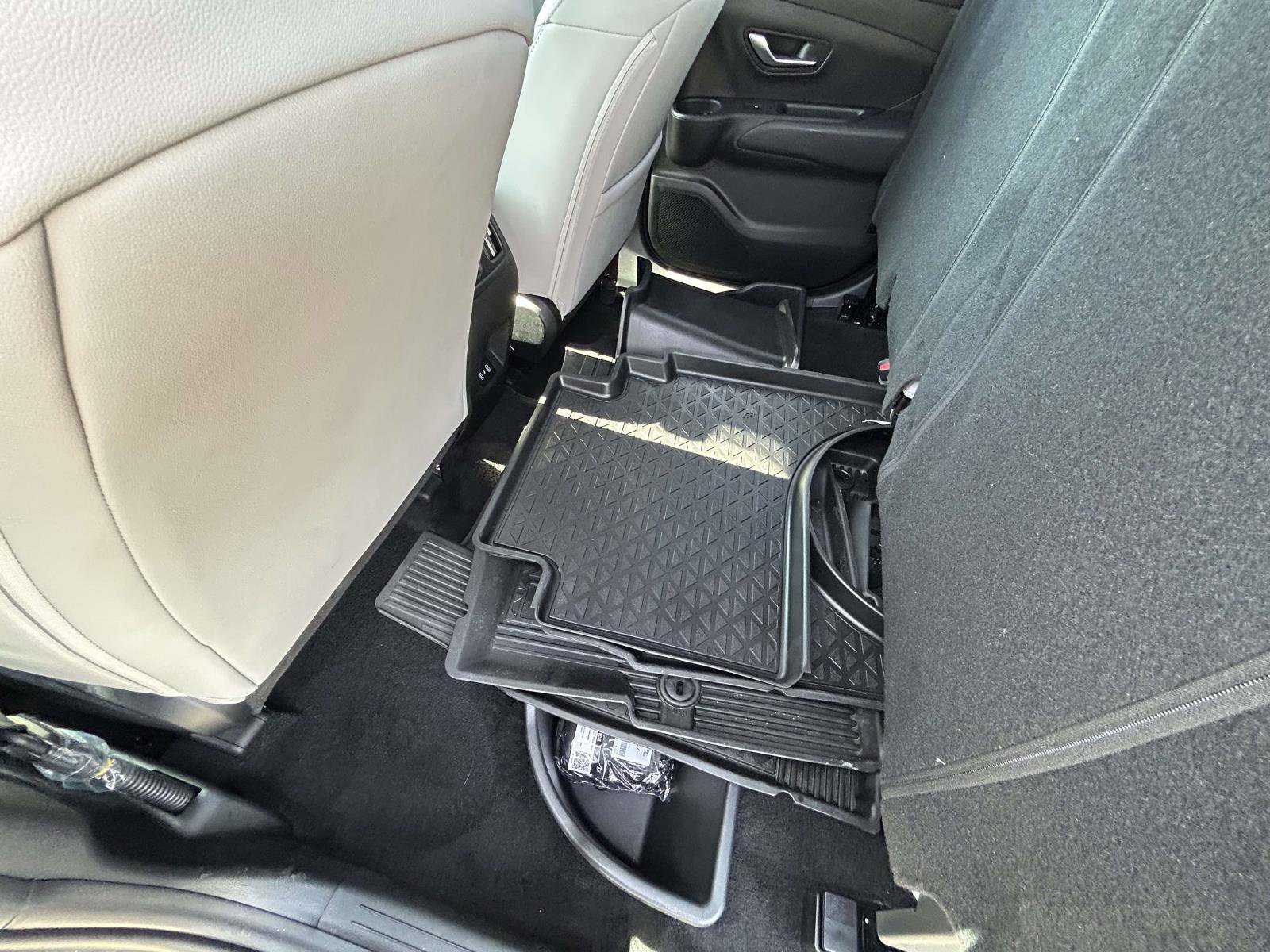 Used 2025 Hyundai Santa Cruz SEL image 10