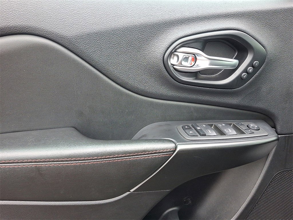 Used 2022 Jeep Cherokee Trailhawk w/ Sun, Sound & Nav Group image 12