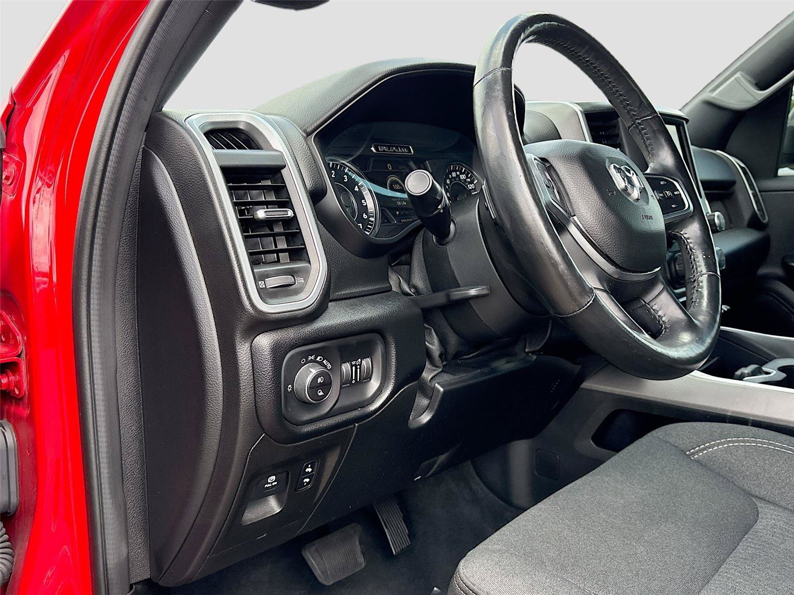 Used 2019 RAM 1500 Big Horn AWD/4WD image 10