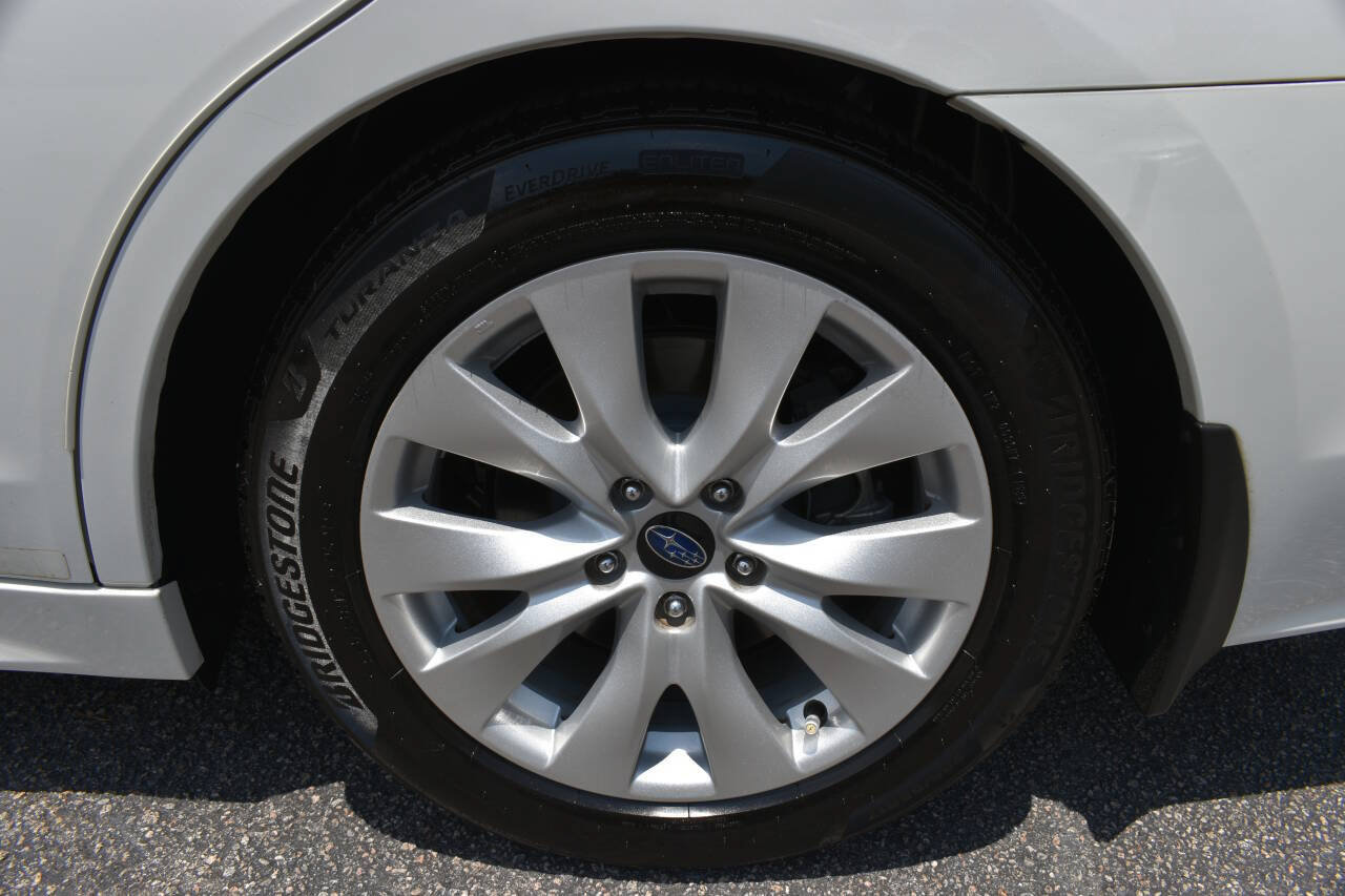 Used 2016 Subaru Legacy 2.5i Premium AWD/4WD image 43
