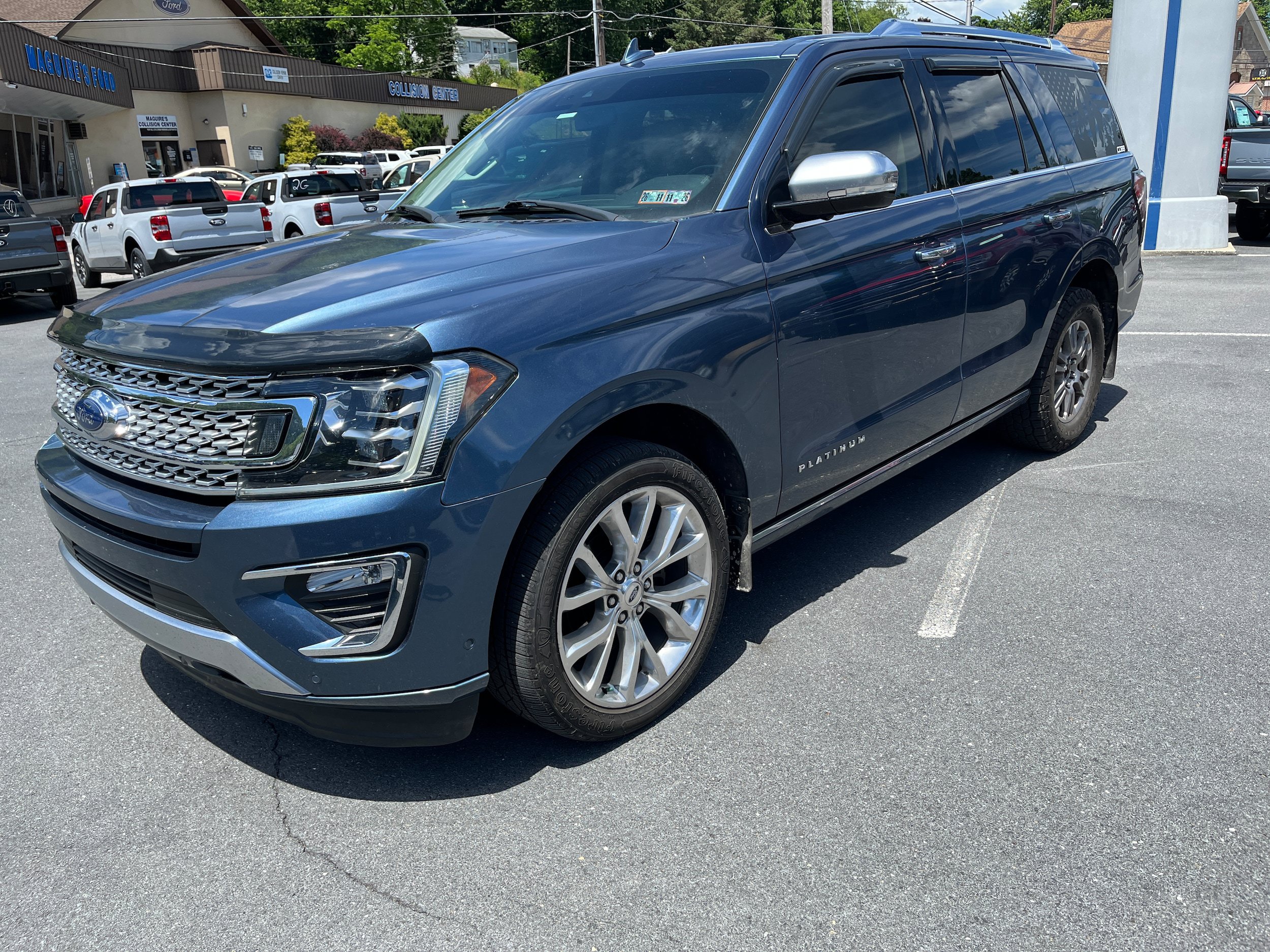 Used 2019 Ford Expedition Platinum AWD/4WD image 28
