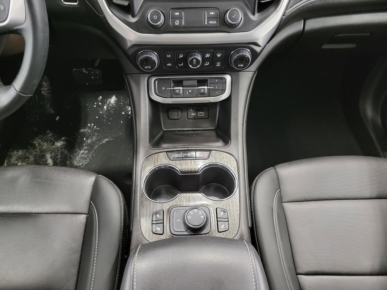 Certified 2023 GMC Acadia SLT w/ Trailering Package image 17