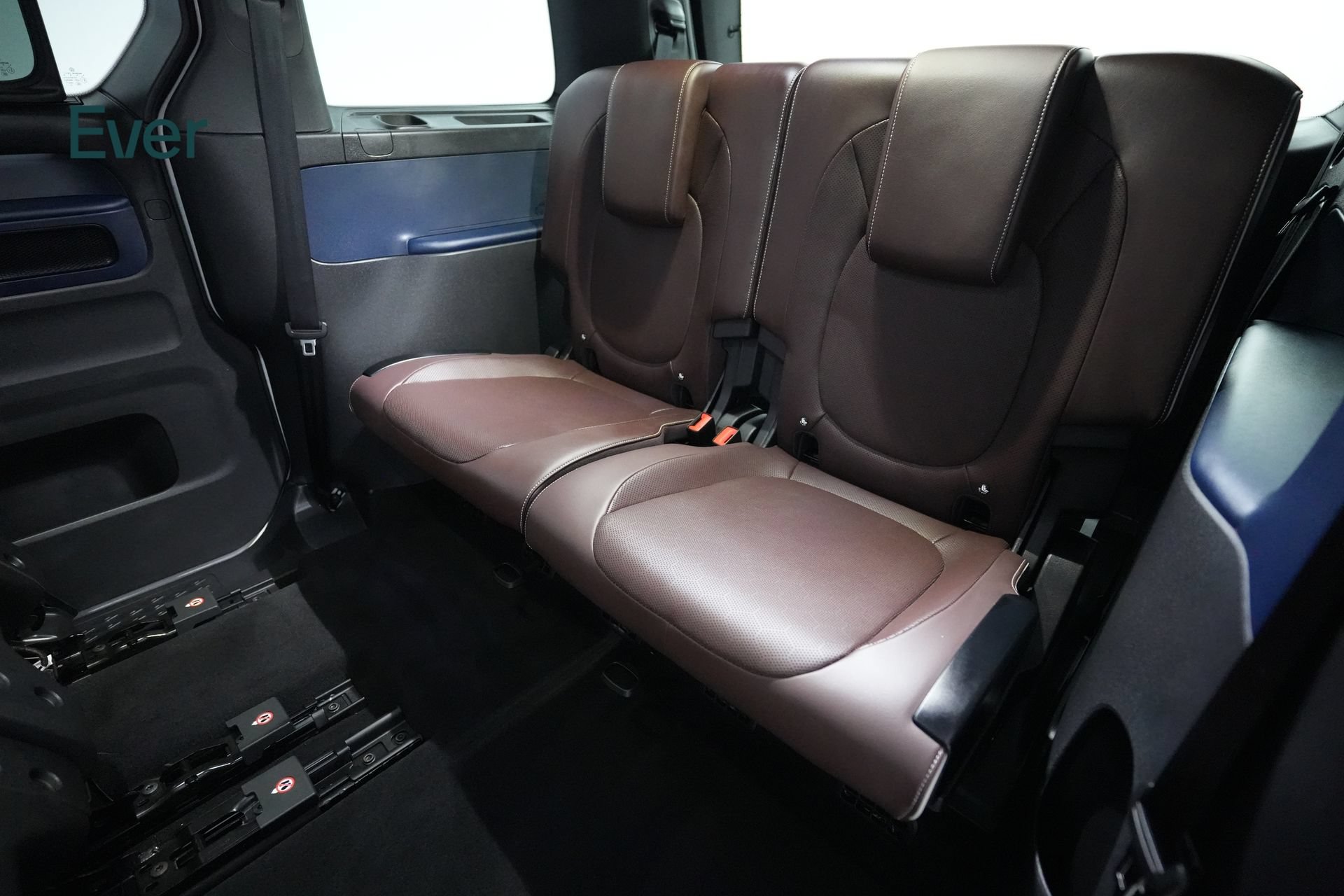 Used 2025 Volkswagen ID. Buzz Pro S RWD image 25