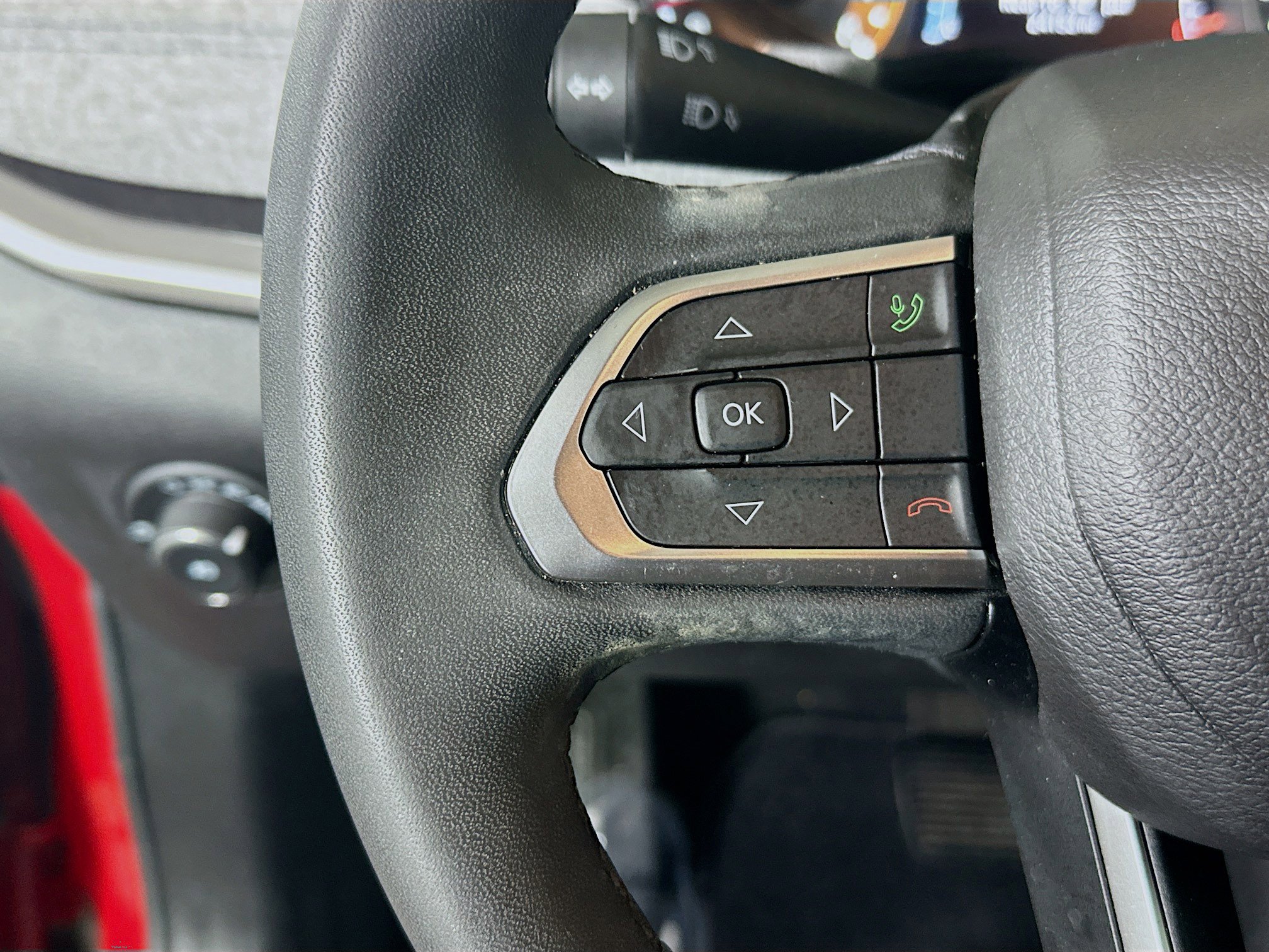 Used 2023 Jeep Compass Latitude AWD/4WD image 16
