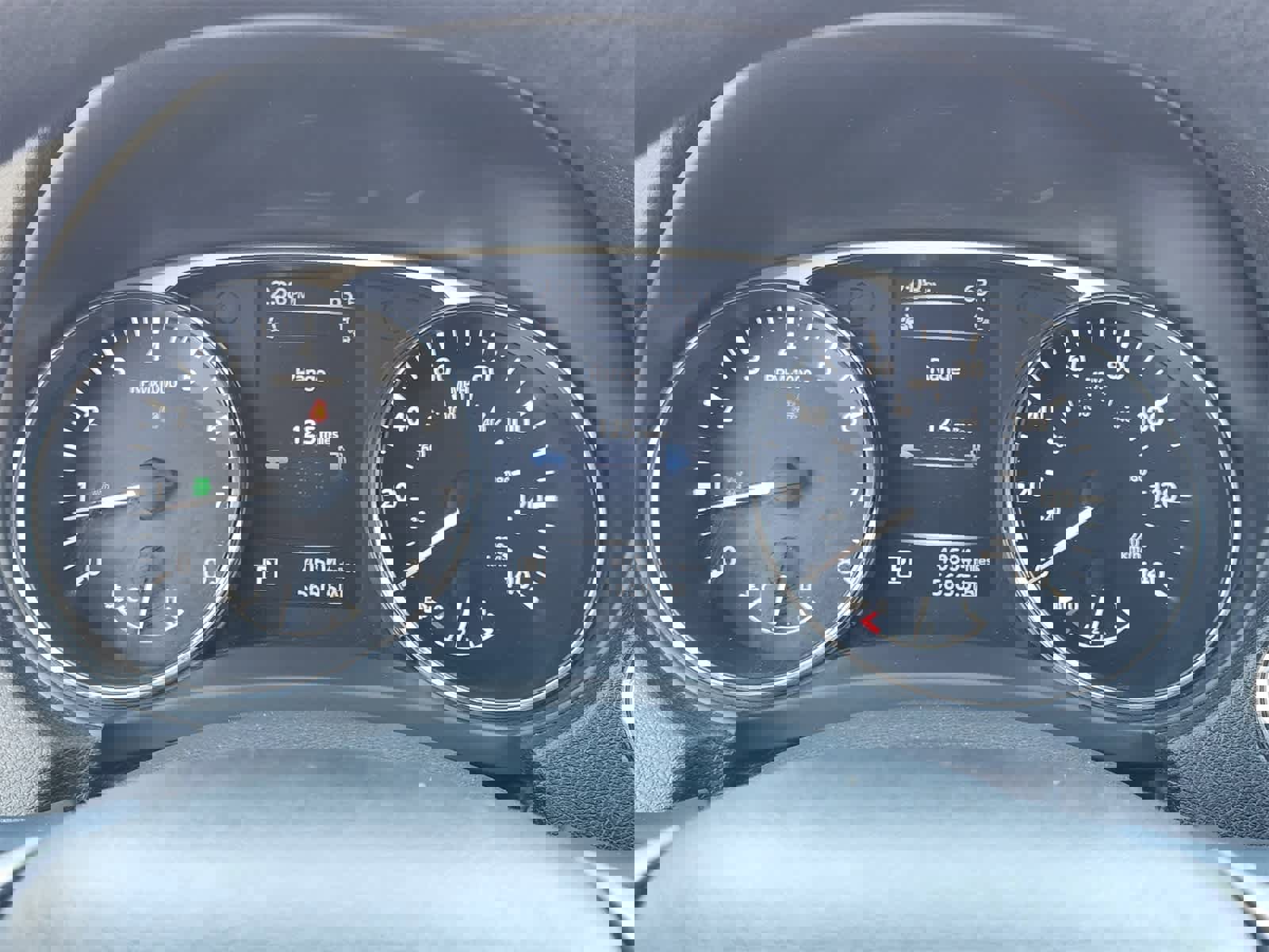 Used 2014 Nissan Rogue SV w/ SV Premium Package image 16