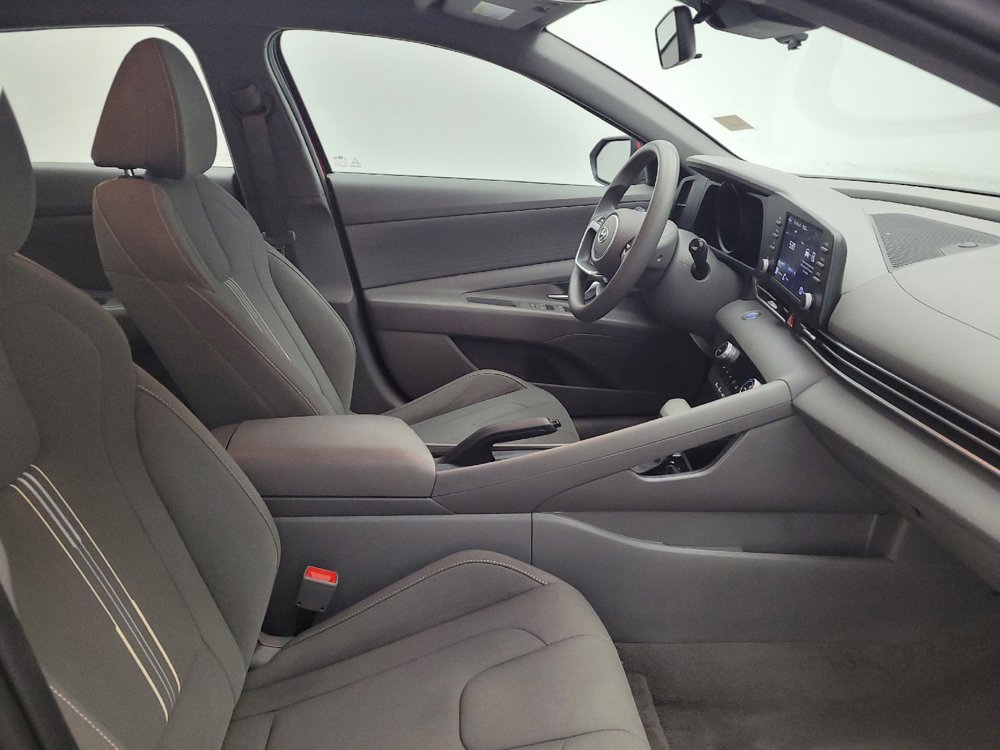 Used 2023 Hyundai Elantra SEL FWD image 21