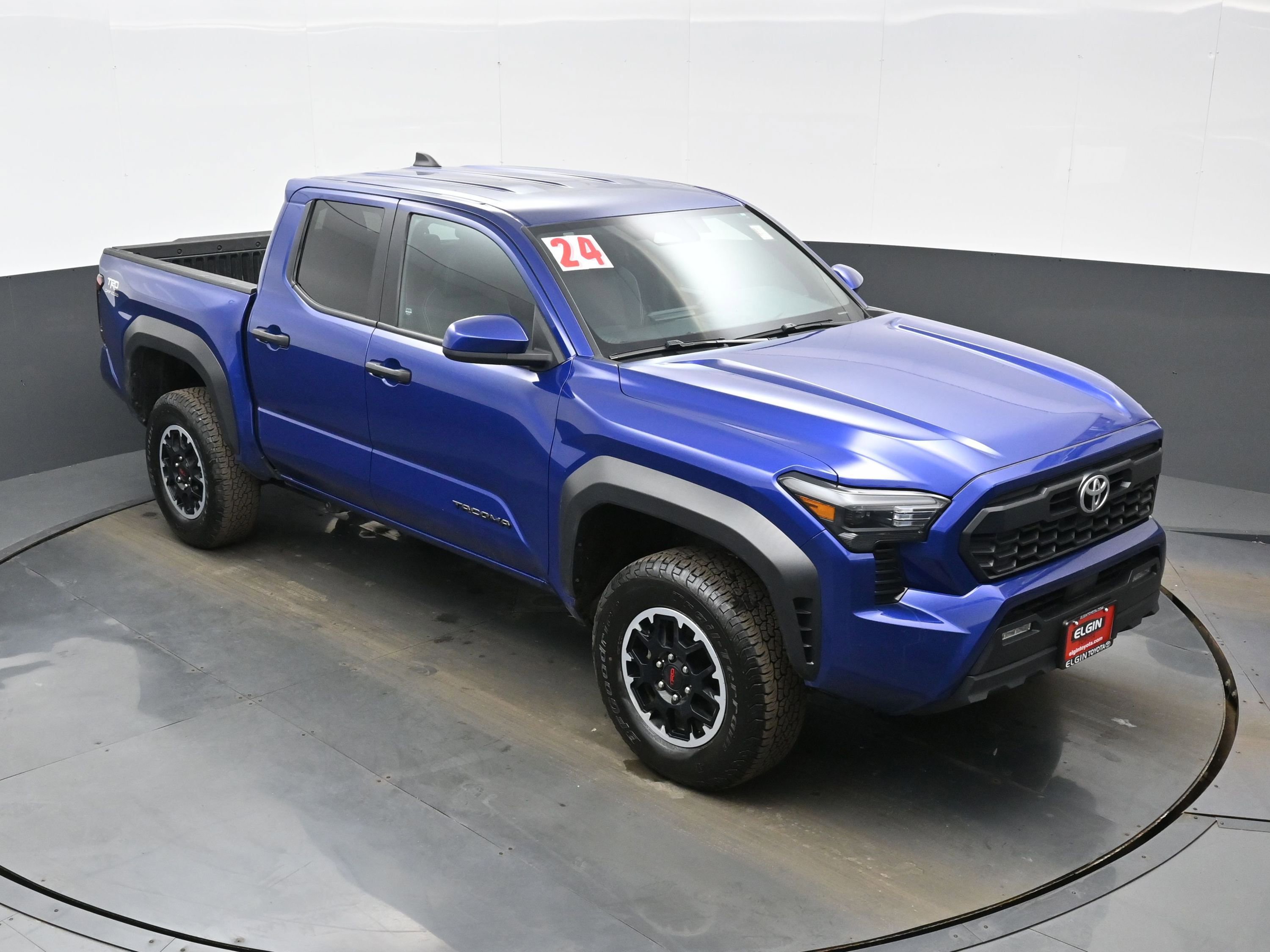 Used 2024 Toyota Tacoma TRD Off-Road AWD/4WD image 34
