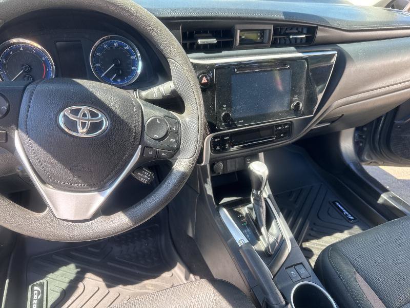 Used 2018 Toyota Corolla LE w/ LE Eco Premium Package FWD image 11