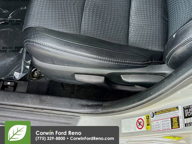 Used 2012 Toyota Camry SE image 17