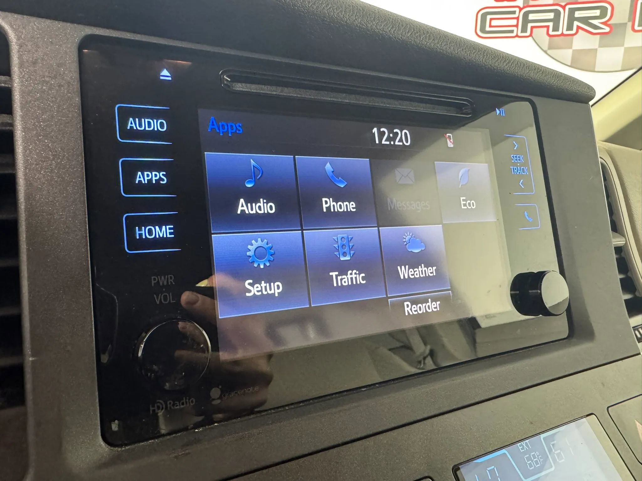 Used 2015 Toyota Sienna LE image 13