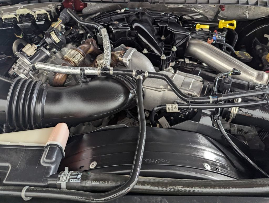 Used 2017 Ford F250 Lariat w/ Lariat Ultimate Package AWD/4WD image 9