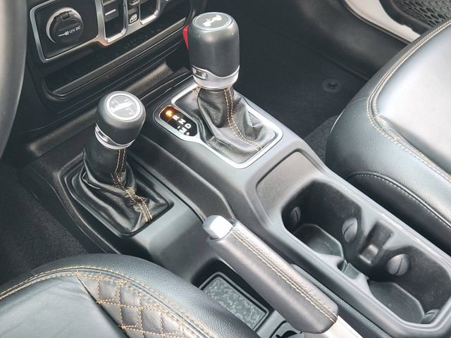 Used 2021 Jeep Wrangler Unlimited Sahara AWD/4WD image 20