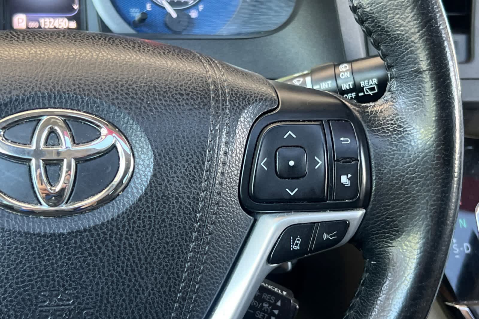 Used 2018 Toyota Sienna XLE w/ XLE Navigation Package FWD image 29