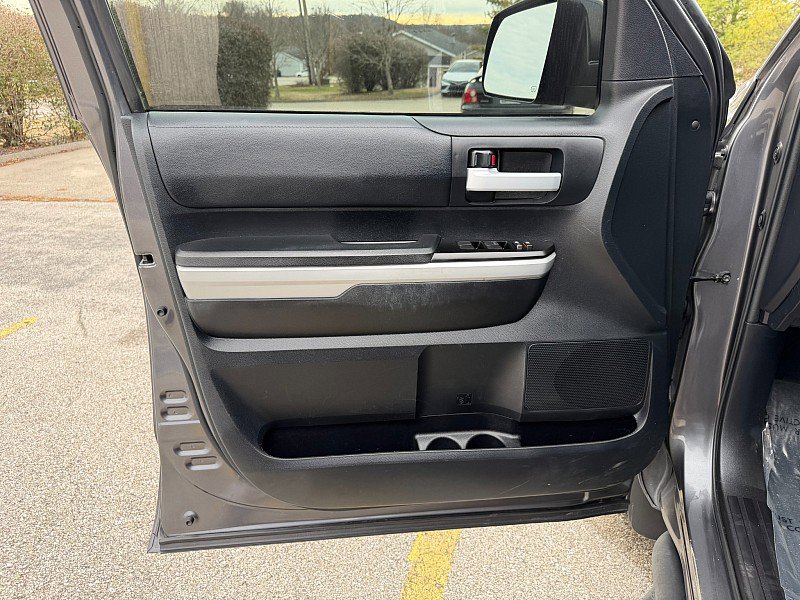 Used 2018 Toyota Tundra SR5 w/ TRD Off Road Package image 11