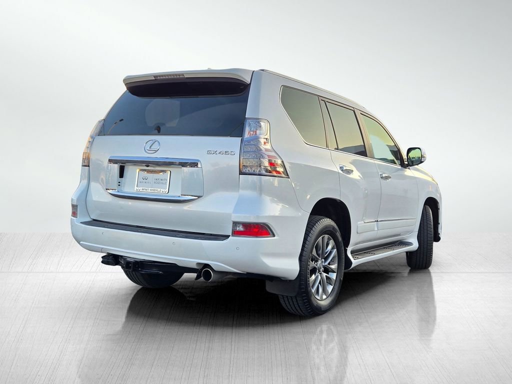Used 2016 Lexus GX 460 Luxury w/ Preferred Accessory Package image 4