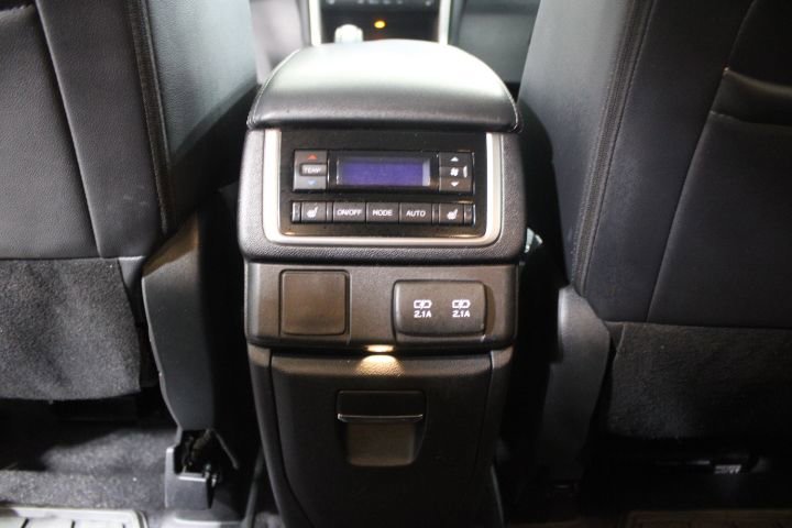 Used 2022 Subaru Ascent Limited w/ Technology Package image 26