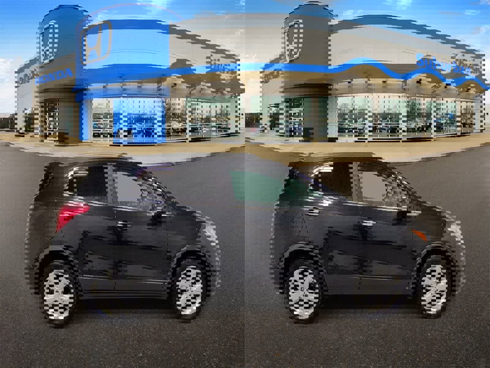 Used 2016 Buick Encore FWD image 9