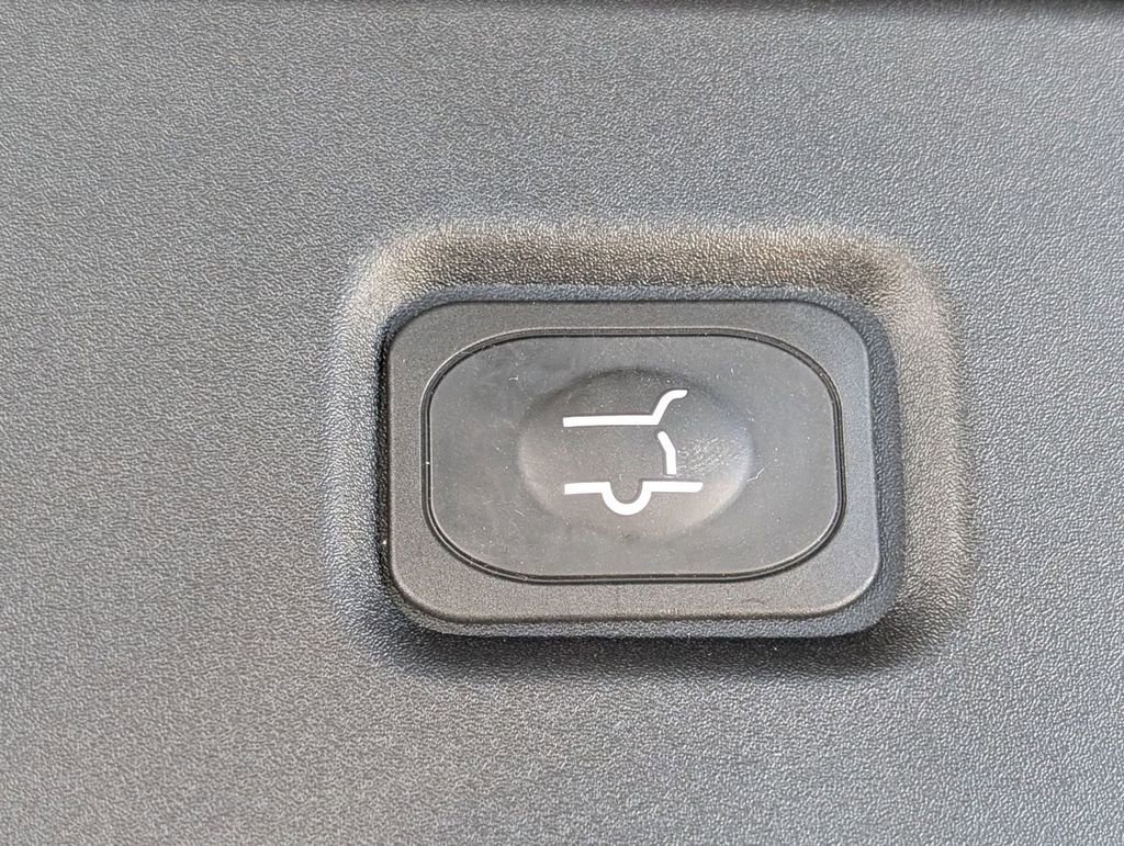 New 2026 Ford Expedition Active image 24