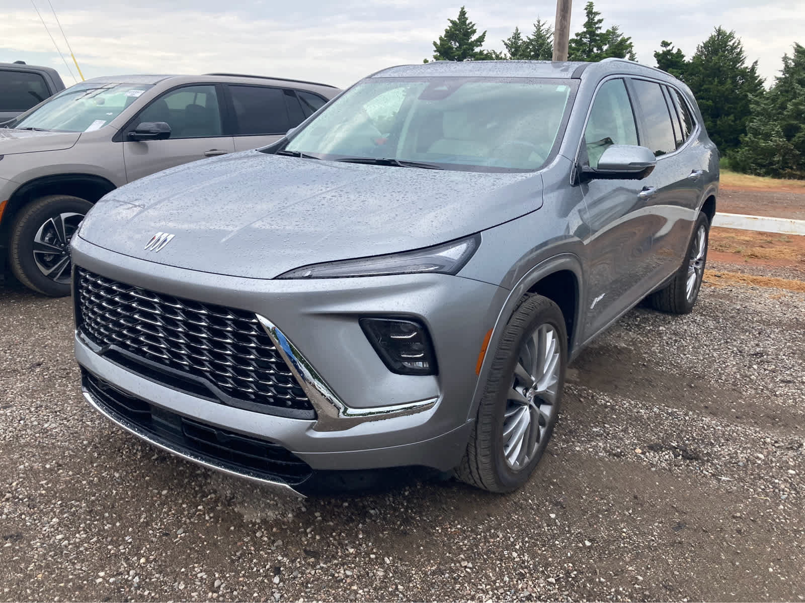 Used 2025 Buick Enclave Avenir AWD/4WD image 7