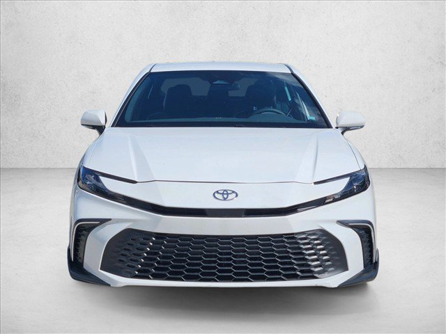 Used 2026 Toyota Camry SE FWD image 2