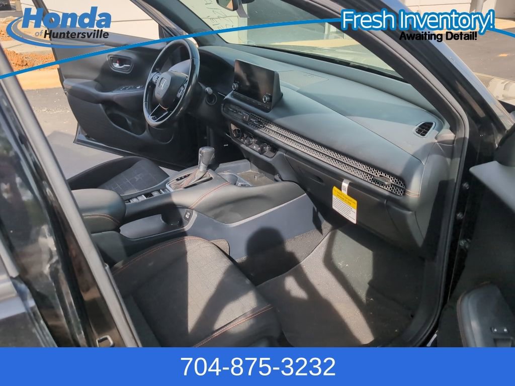 Used 2023 Honda HR-V Sport image 15