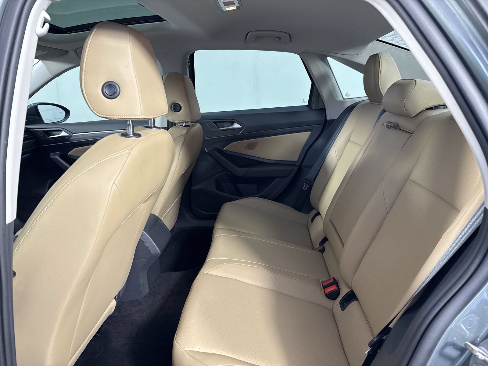 Used 2019 Volkswagen Jetta SEL FWD image 21