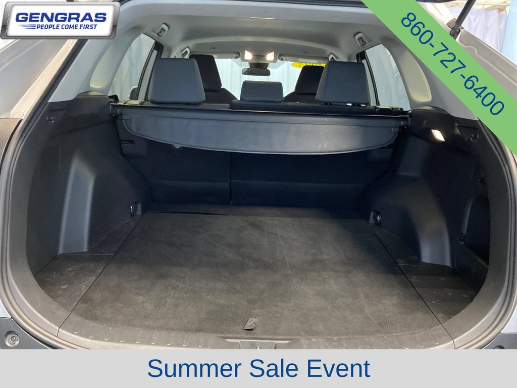 Used 2025 Toyota RAV4 XLE AWD/4WD image 33