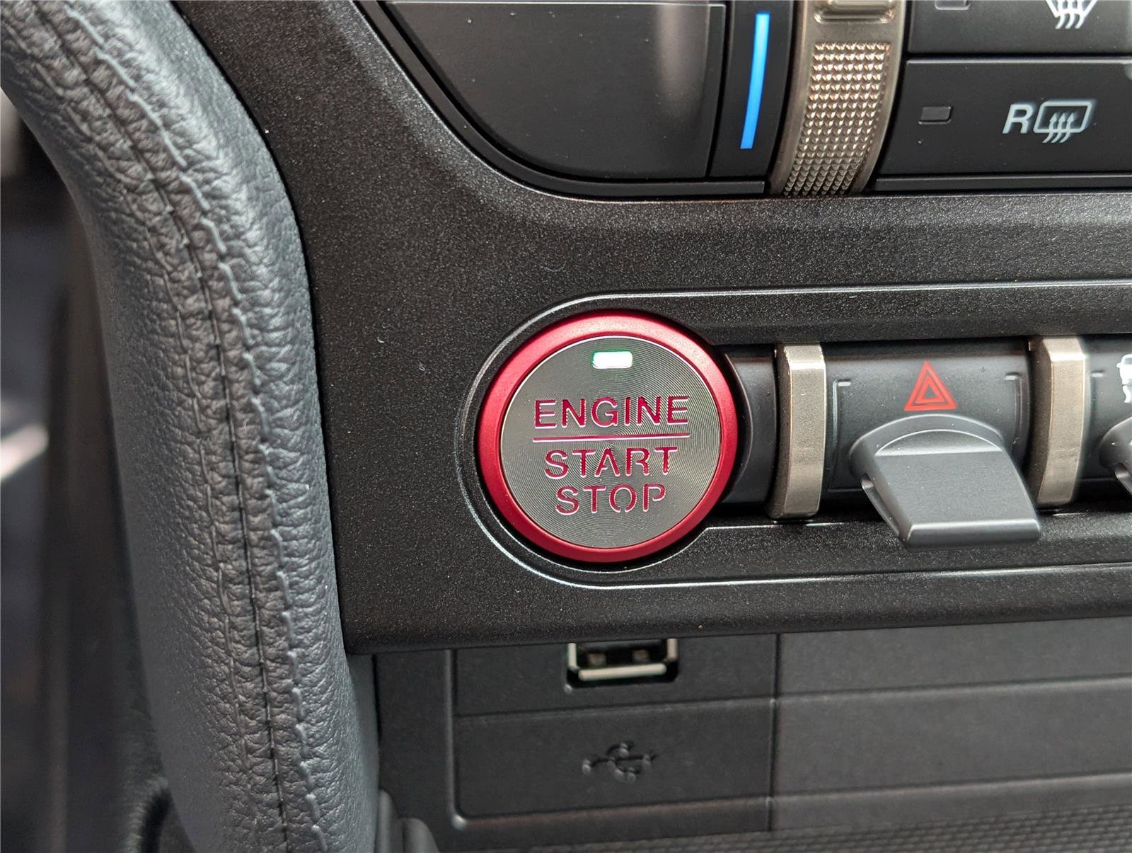 Used 2021 Ford Mustang Shelby GT500 w/ Technology Package image 31