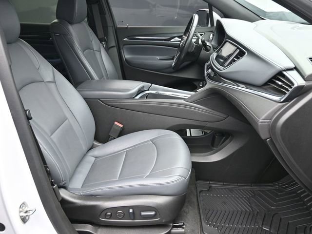 Used 2024 Buick Enclave Premium image 31