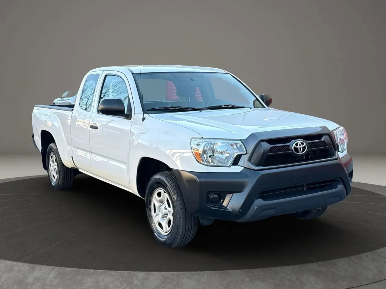 Used 2015 Toyota Tacoma 2WD Access Cab image 3