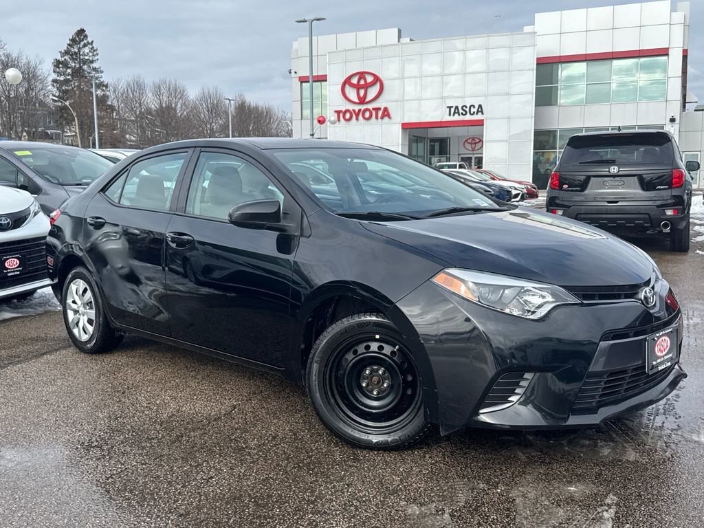 Used 2015 Toyota Corolla LE image 1