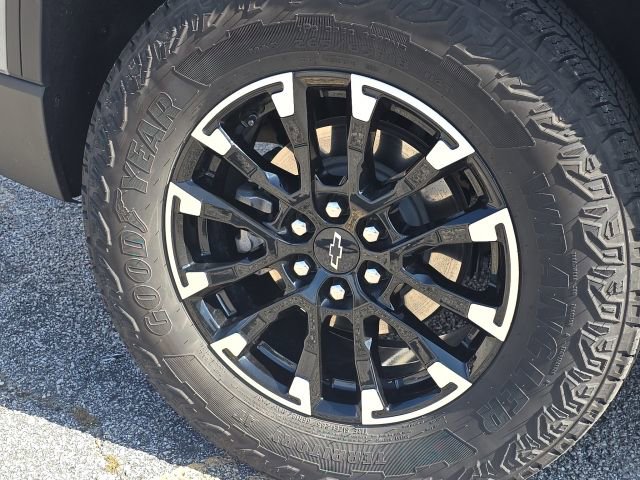 Used 2024 Chevrolet Traverse Z71 image 11