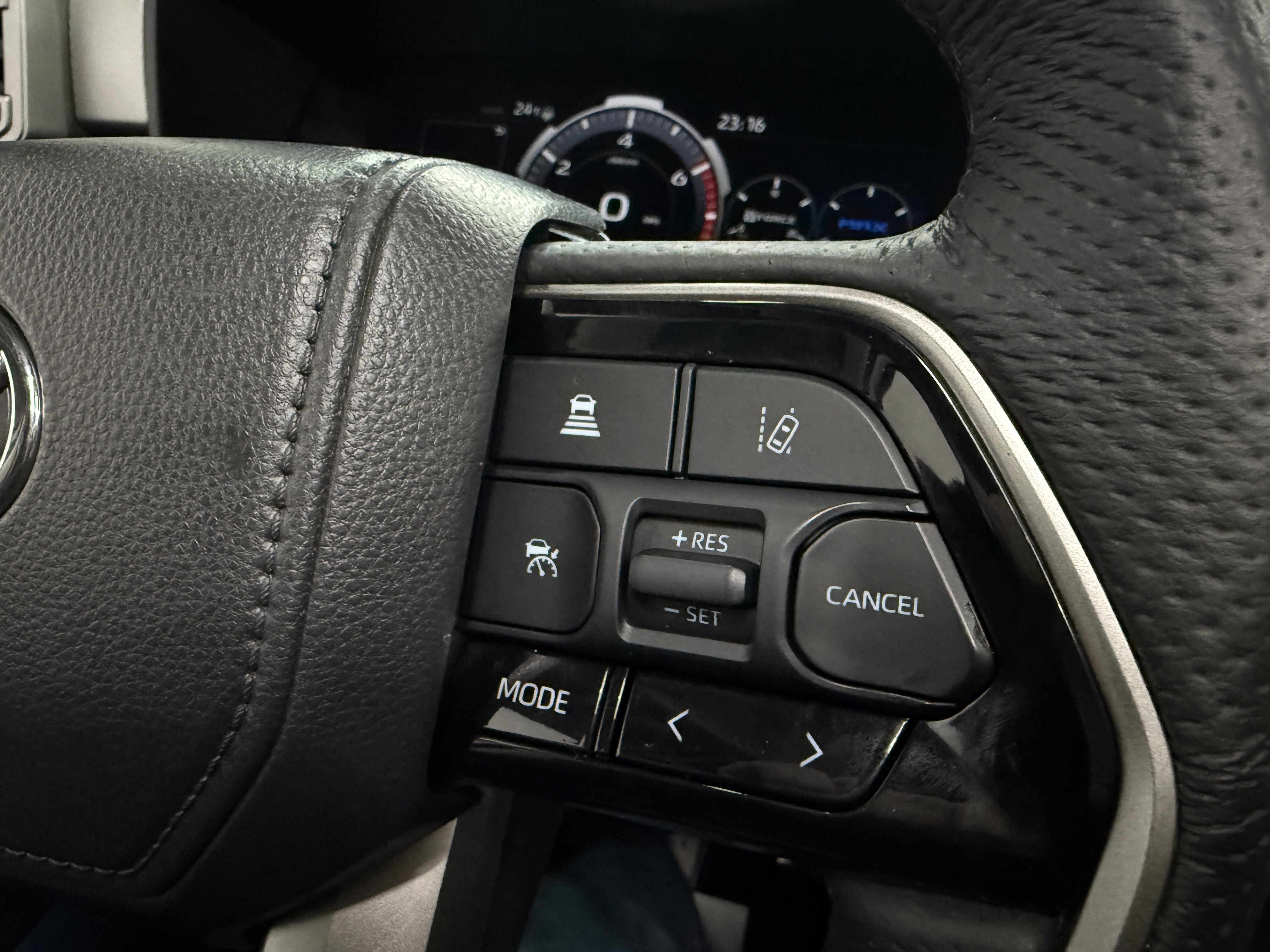 Used 2024 Toyota Sequoia Limited image 17