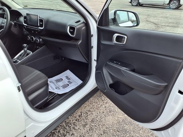 Used 2025 Hyundai Venue SEL image 69