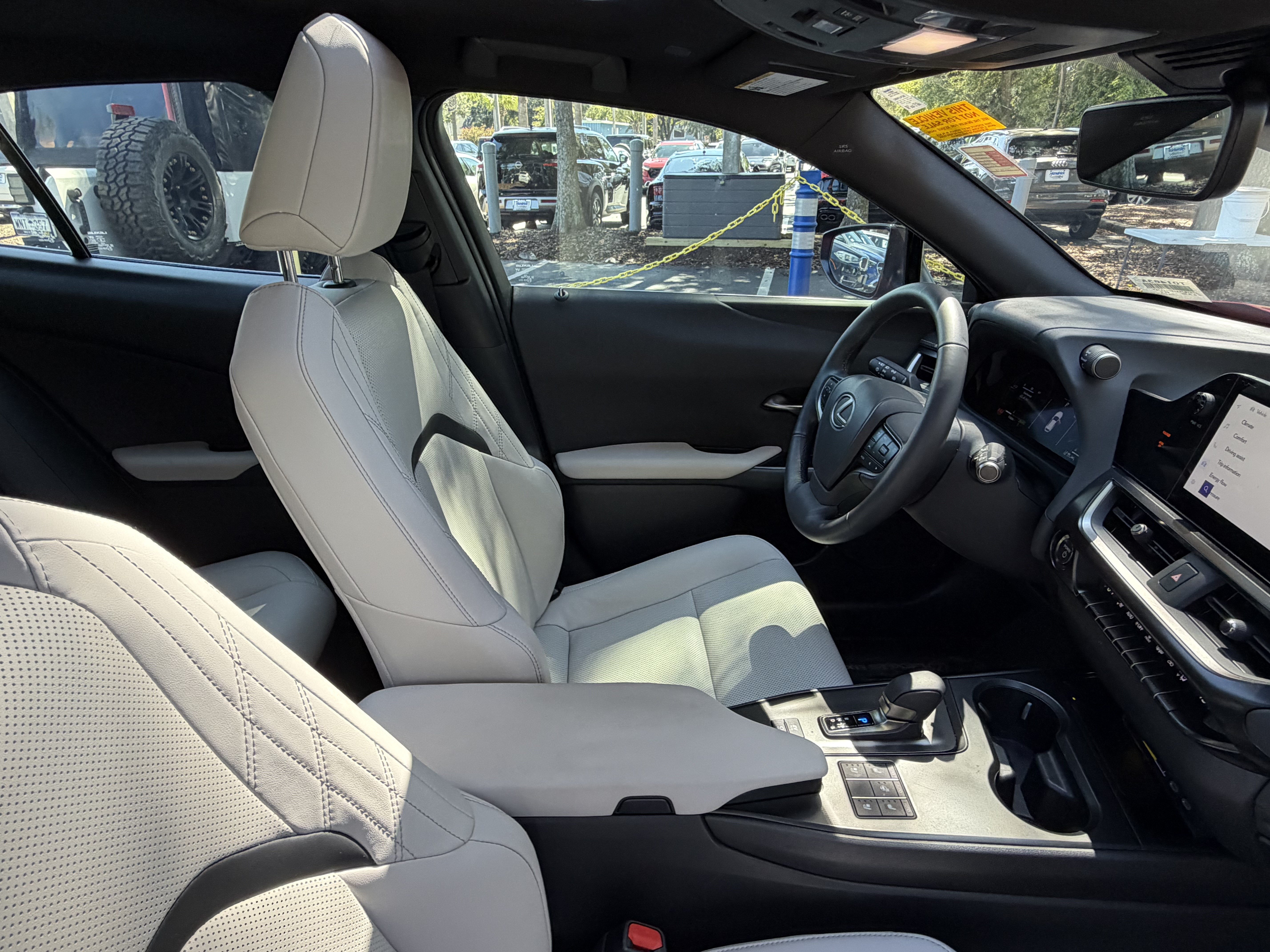 Certified 2025 Lexus UX 300h FWD w/ Accessory Package (Z1) image 43